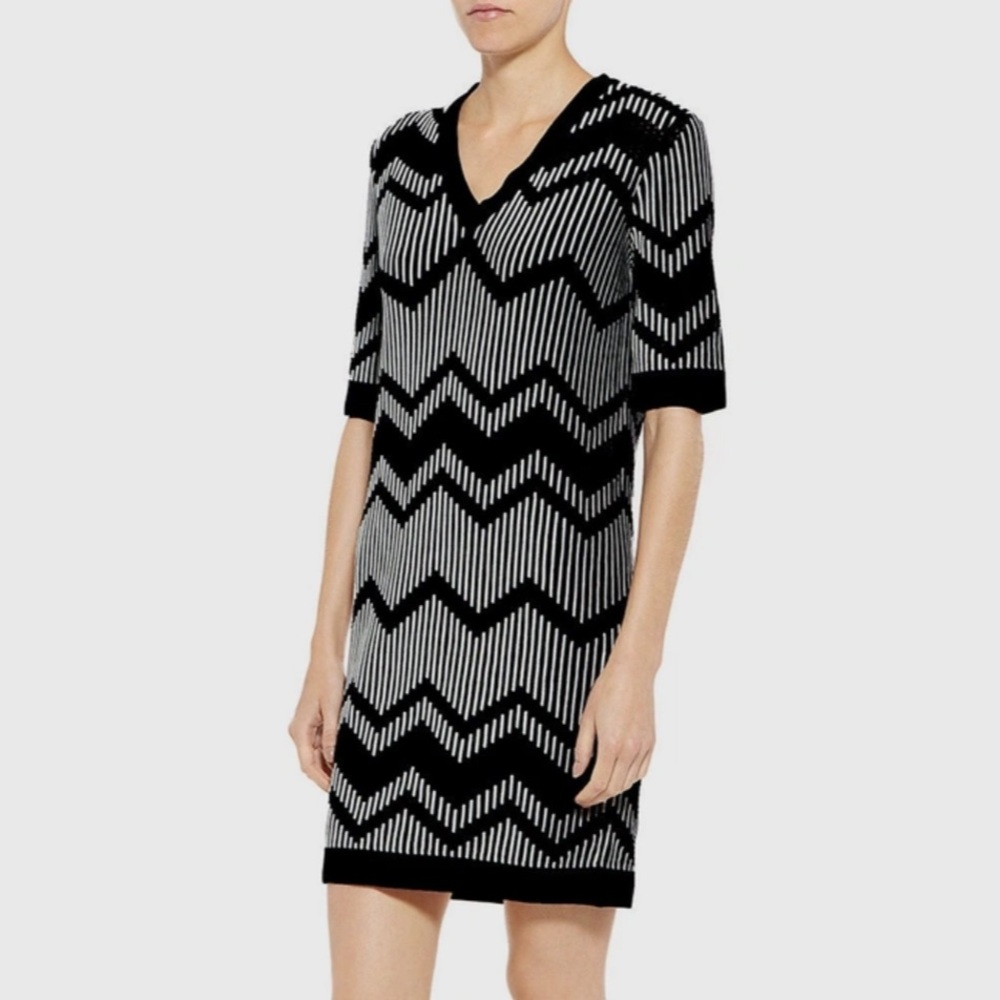 M Missoni Bicolor Zig Zag V-neck Mini Dress